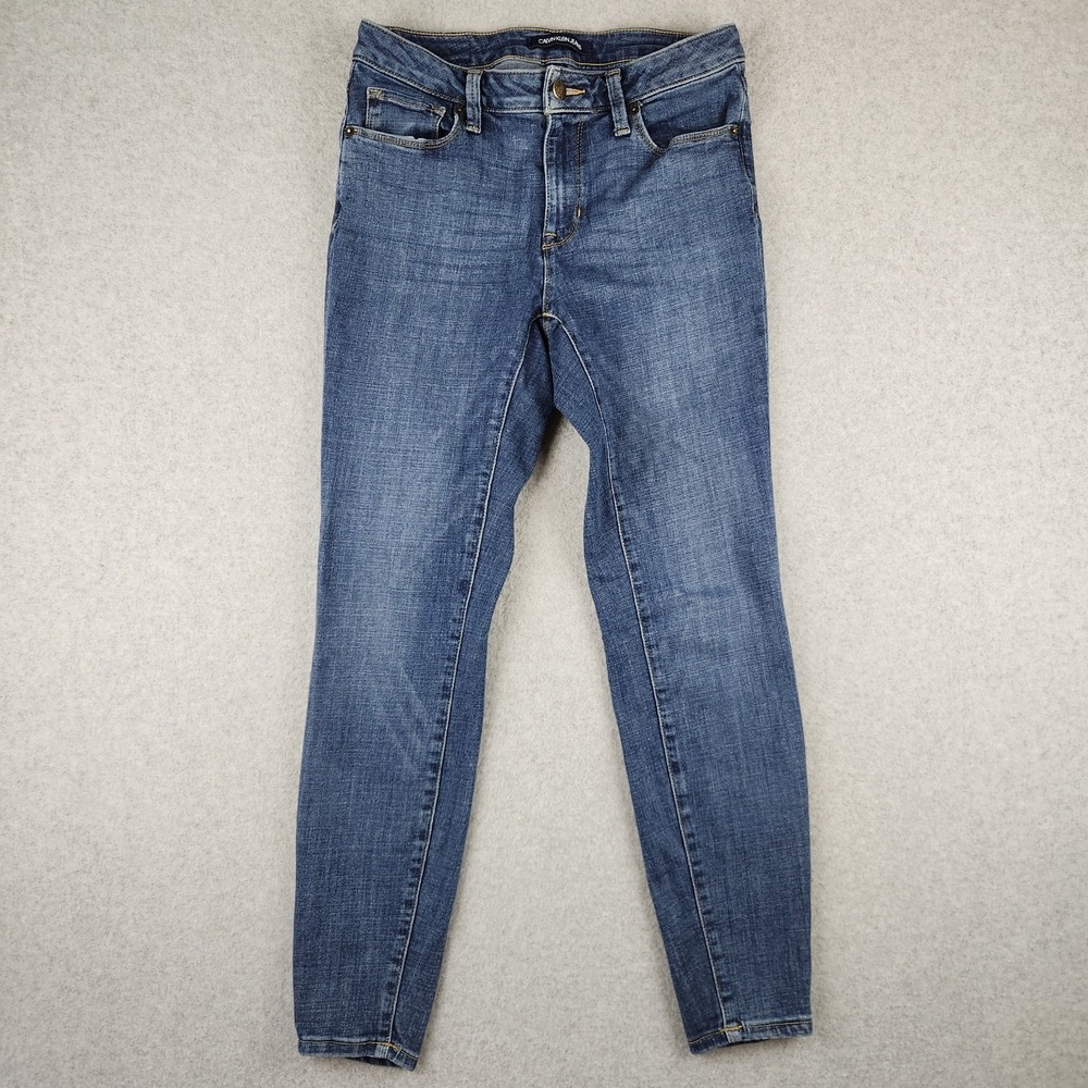 Calvin Klein Slim Straight Jeans Mid Rise Women's Size 6 Medium Wash Soft Comfy